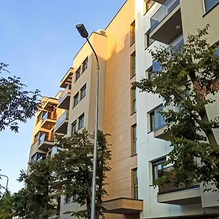 Venecija De Lux Апартаменты *